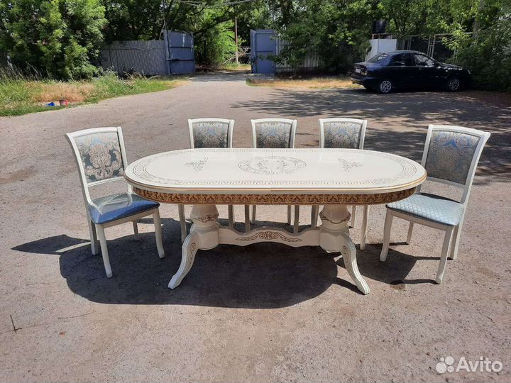 Стол 17000, стул 3100