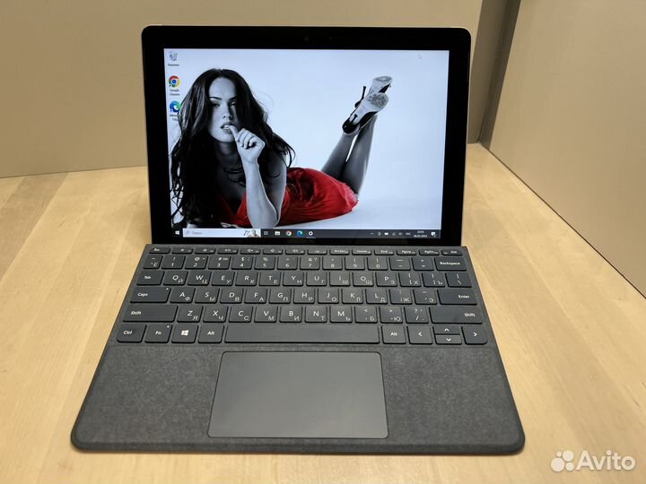 Microsoft Surface Go - 128GB 4415Y 8GB M1824