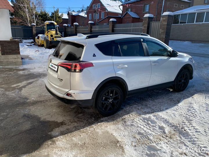 Toyota RAV4 2.5 AT, 2019, 42 000 км