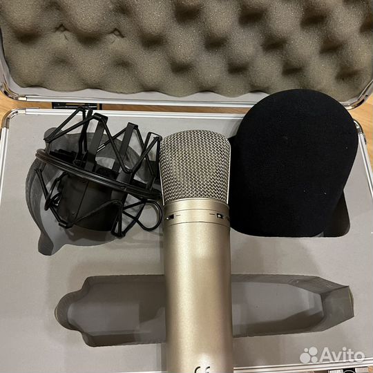 Студийный микрофон behringer b-2 pro
