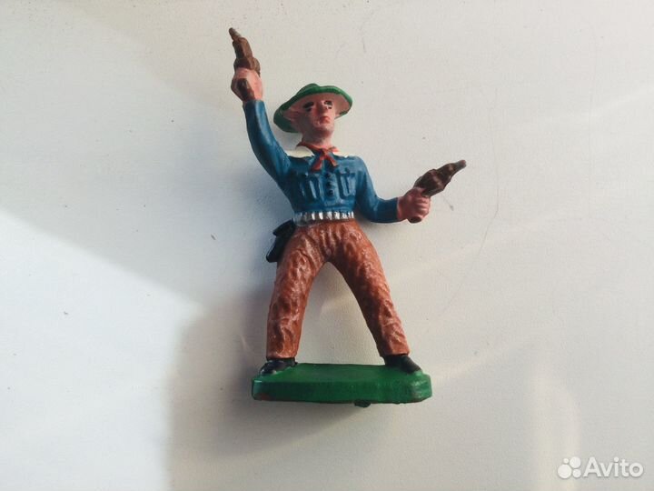 Индейцы и ковбои, 007, ГДР