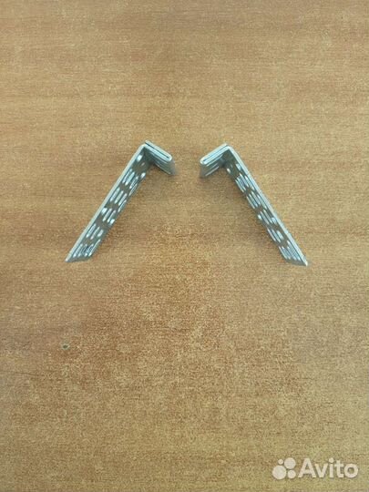 Уголок крепежный в серверную стойку