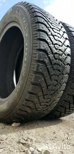 Goodyear UltraGrip 500 215/60 R16 99T