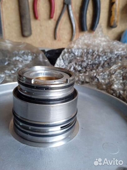 Задняя крышка АКПП мазда форд