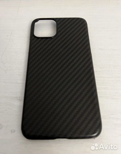 Чехол на iPhone 11 pro pitaka