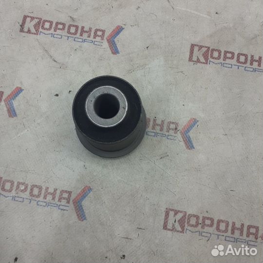 Сайлентблок переднего нижнего рычага 545803E100 K