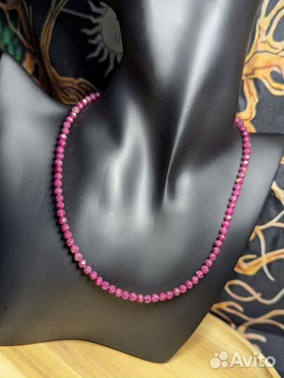 Бусы из натуральных камней