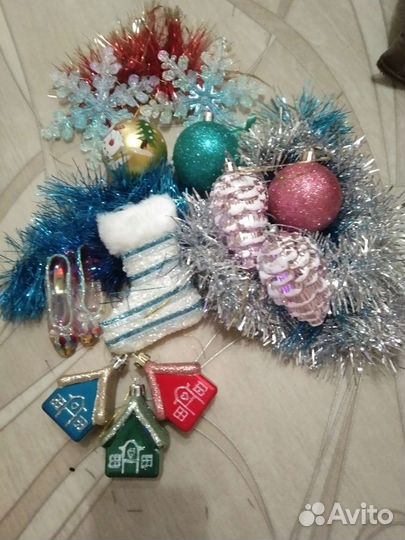 Новогодние игрушки