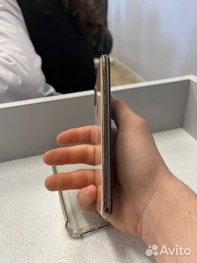 Телефон iPhone xs
