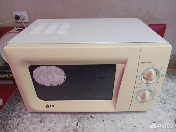 Микроволновая печь с грилем LG MB-4022G/01