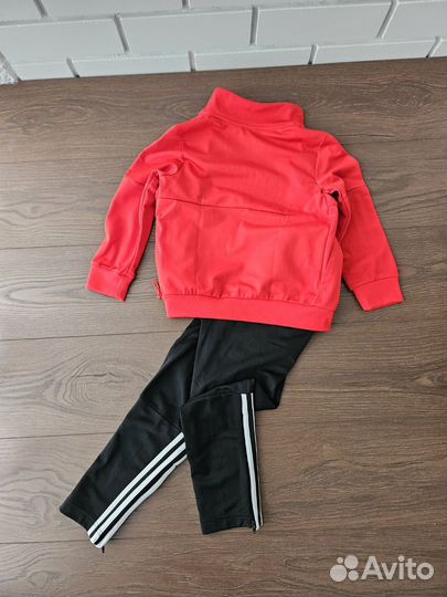 Спортивный костюм adidas