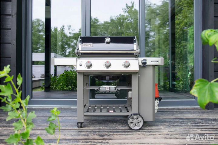 Газовый гриль Weber Genesis II E-310 GBS, черный