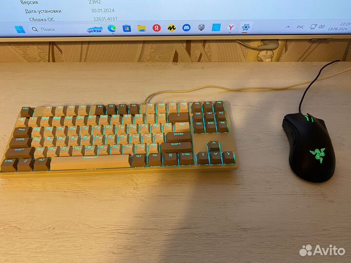 Игровой системный блок с гарнитурой