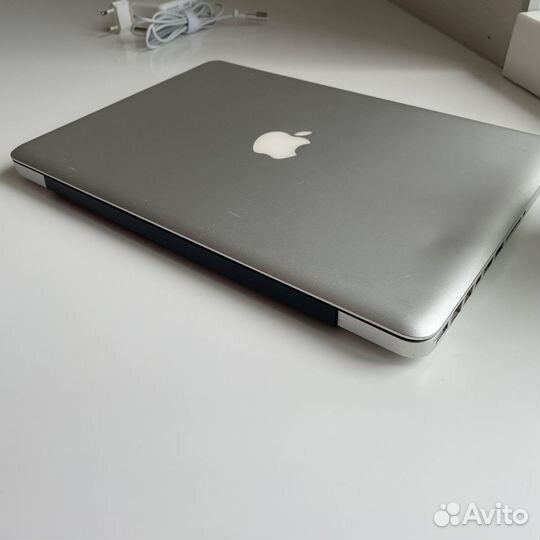 Macbook pro 2011 i5/ 8gb/ ssd 256gb