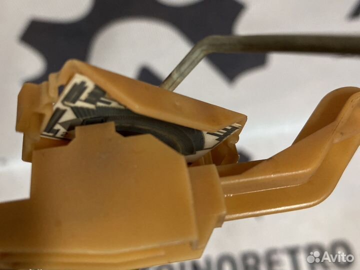 Датчик уровня топлива BMW E39 16141183179