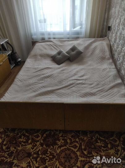 Спальный гарнитур бу