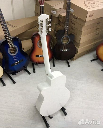 Акустическая гитара для начинающих