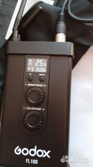 Осветитель Godox FL100,ни.же.ры.нка