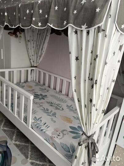 Детская кровать домик 190*90