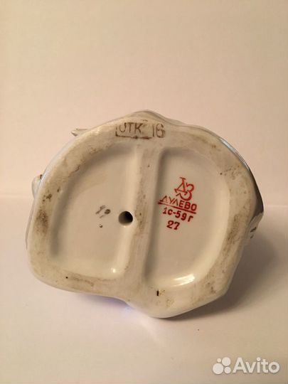 Фарфоровая статуэтка «Царевна-лебедь»