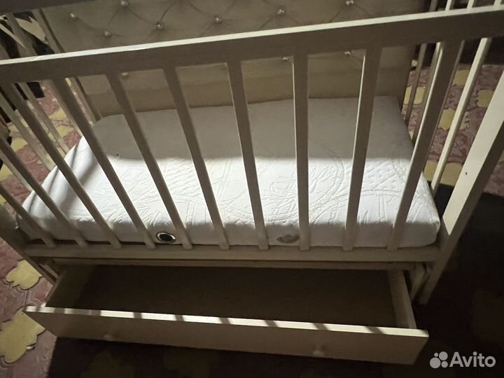 Детская кроватка