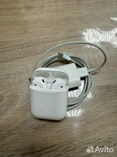 Наушники Apple AirPods 2