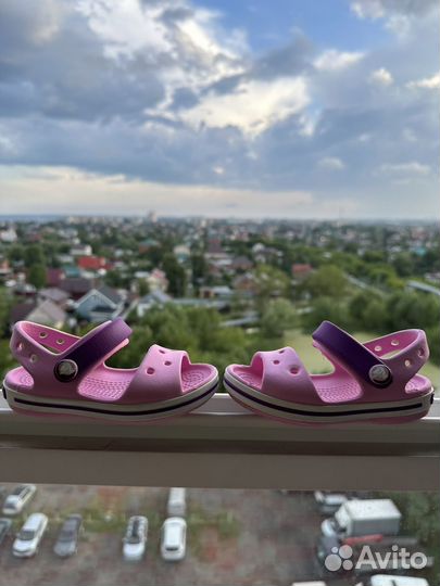 Сандали crocs для девочки