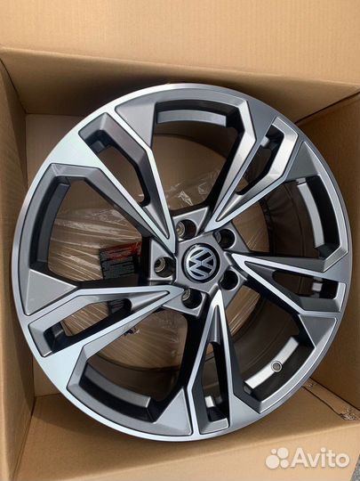 8.5x19 5x112 ET31 66.6