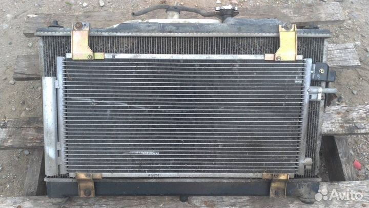 Радиатор охлаждения двигателя Mazda 6 лифтбек 2.0