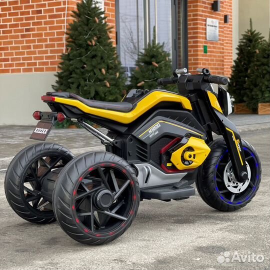 Мотоцикл трицикл