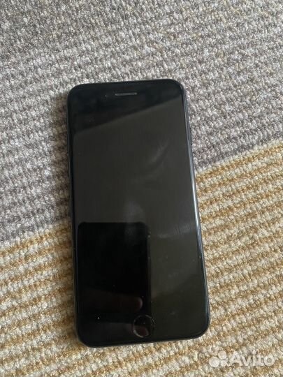 Телефон iPhone 7