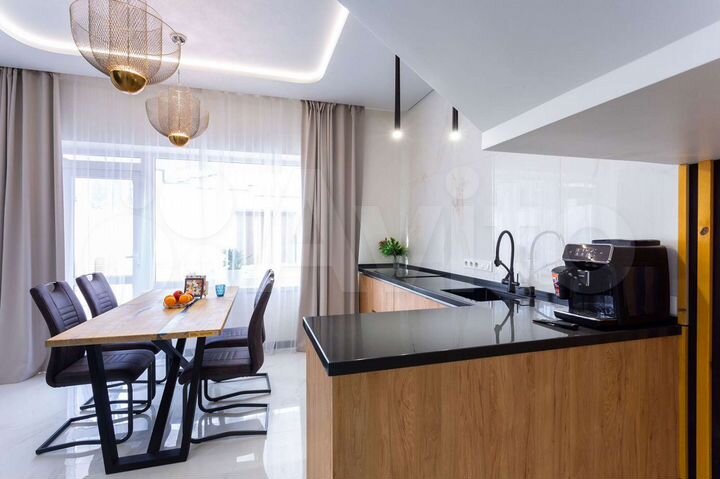 Дом 145 м² на участке 2 сот.