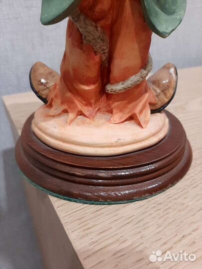 Фарфоровые статуэтки