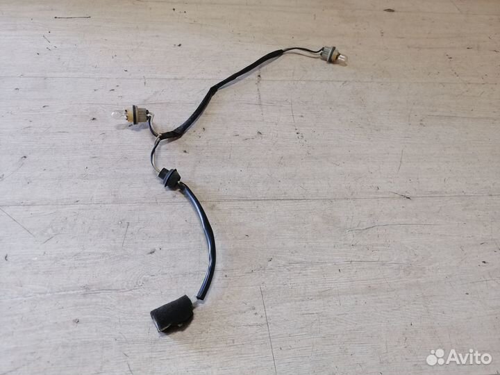 Проводка плафона подсветки номера Ssangyong rexton