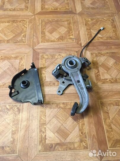 Педаль стоячего тормоза Mercedes W210/W220