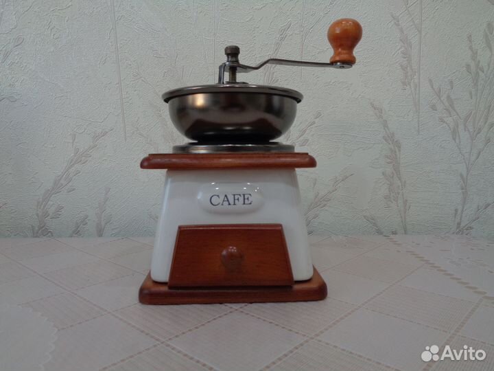 Новая ручная кофемолка Гжель