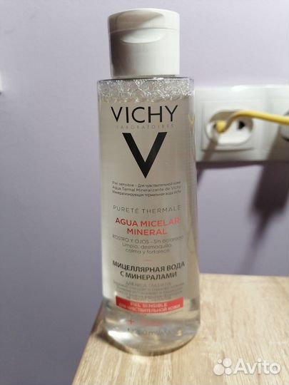 Виши мицеллярная вода с минералами
