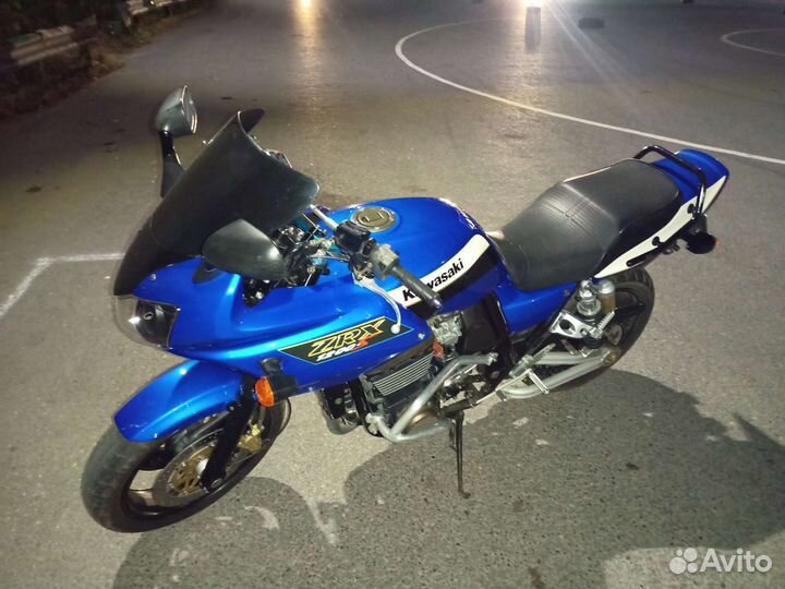 Kawasaki zrx1200s