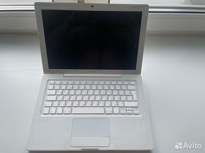 Ноутбук Apple macbook late 2007