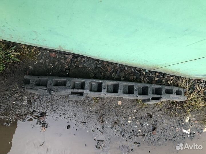 Volkswagen Golf 5 наполнитель переднего бампера