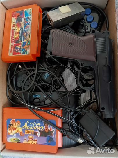 Игровая приставка dendy с картриджами