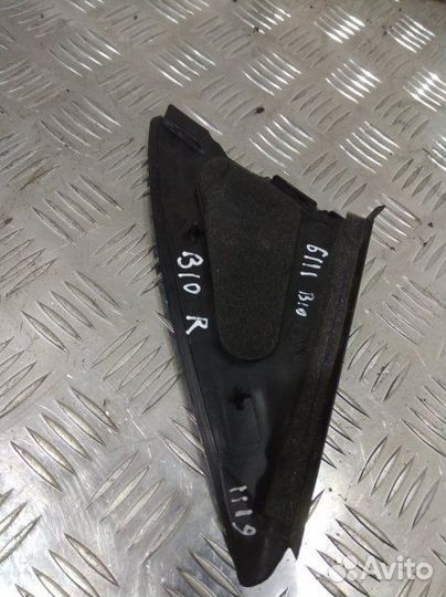 Накладка двери передняя правая Nissan Almera