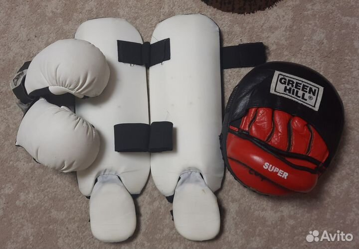 Защита и лапа для каратэ