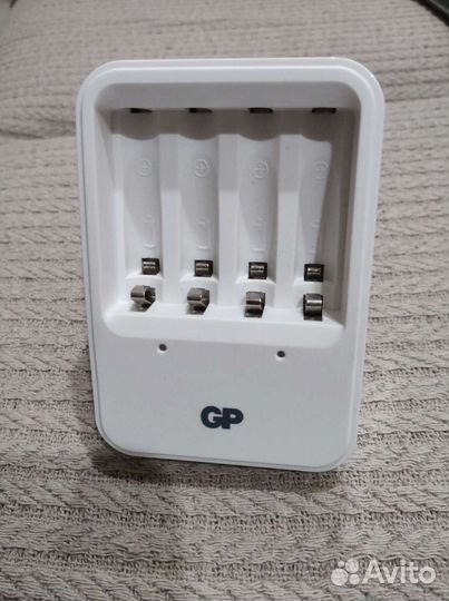 Зарядное устройство для аккумуляторов аа и ааа