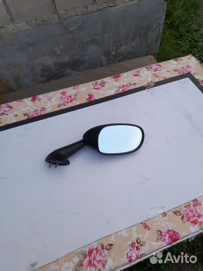 Крышка двигателя правая Yamaha FZS 600 Fazer