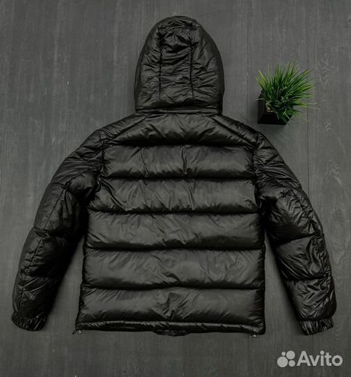 Пуховик Moncler