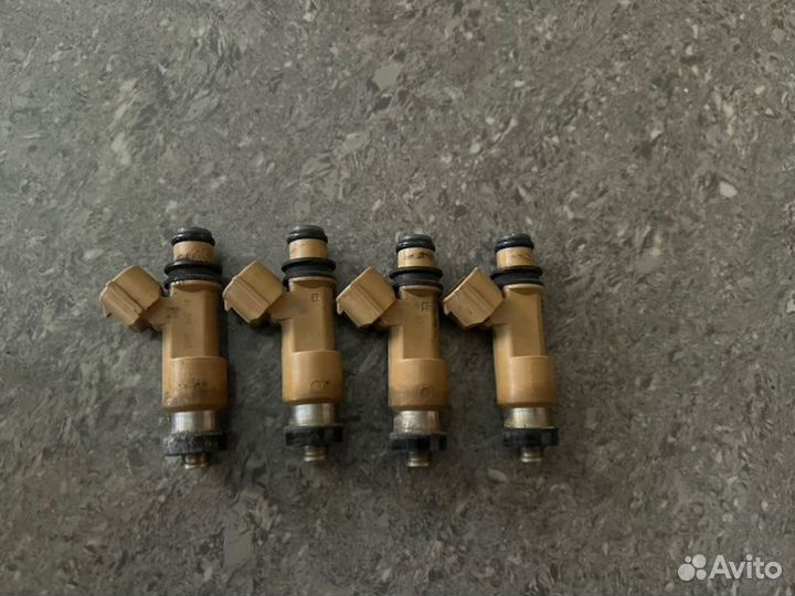 Форсунка топливная Subaru Outback BP9 EJ253