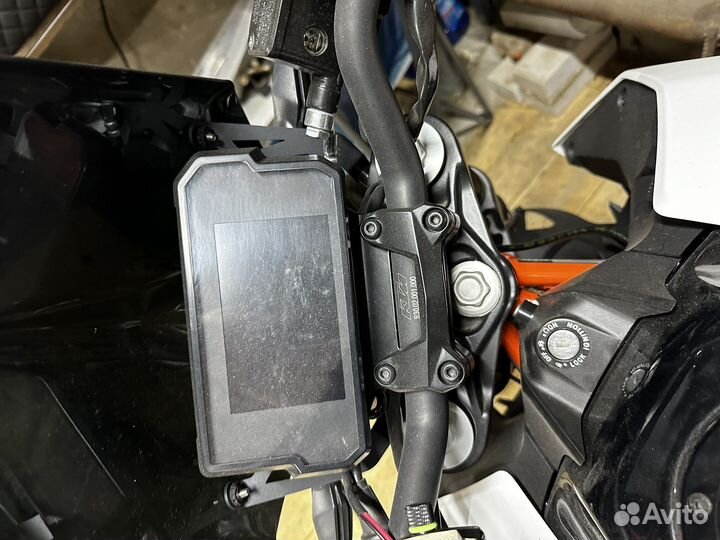 Продам ктм duke 400