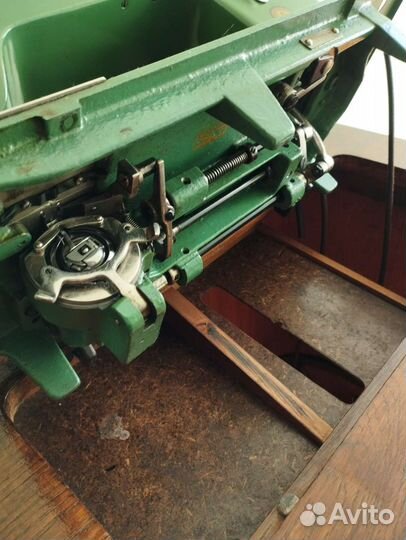 Швейная машина altenburg