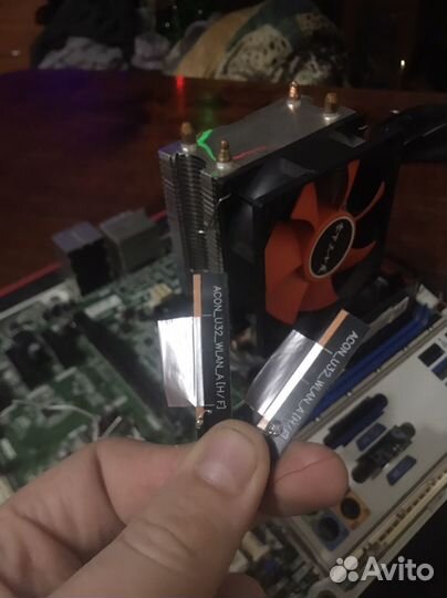 Материнская плата с процессором и памятью